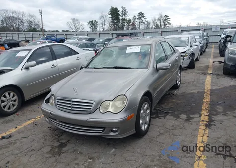 2006 Mercedes-Benz C 280 Luxury из США, поврежденный, VIN WDBRF54H36A856140